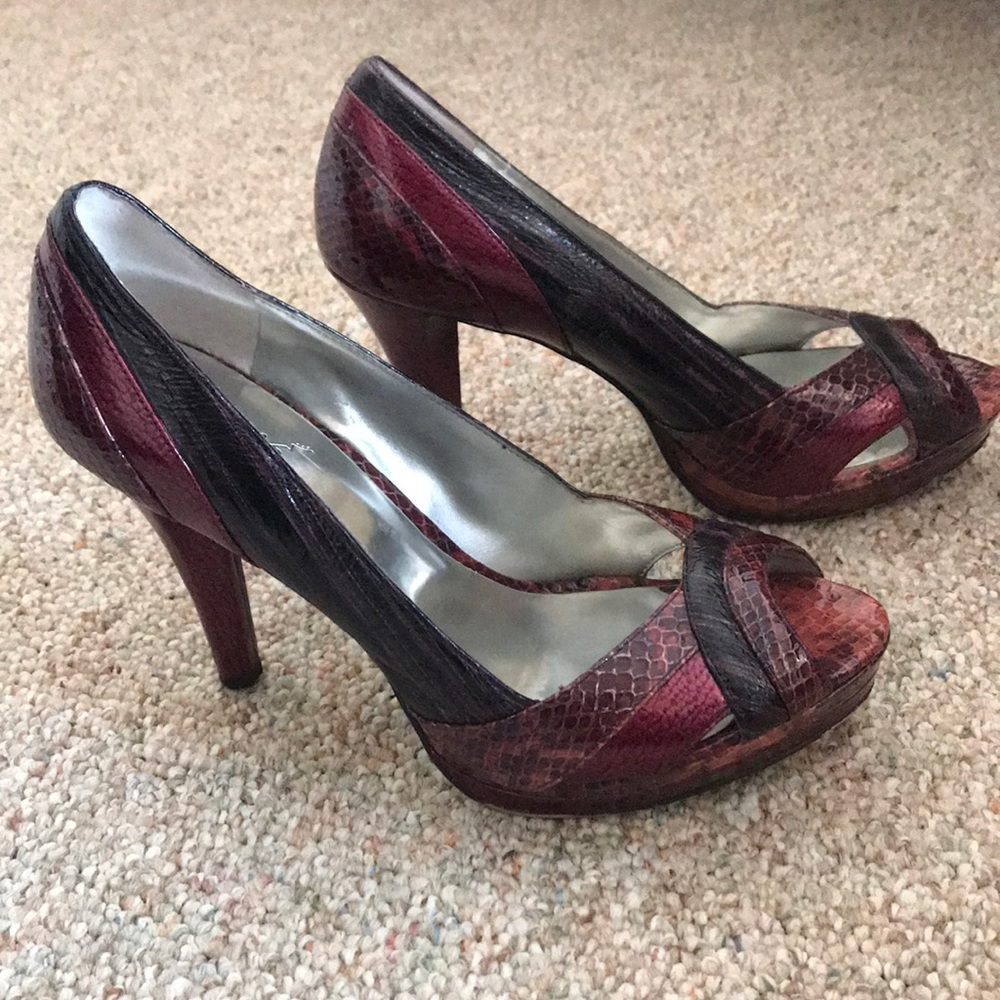SALE!!  Platform heels